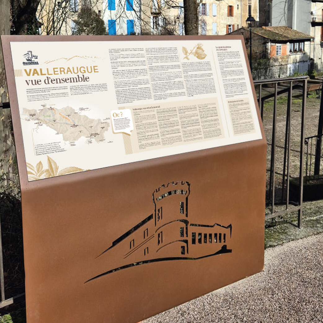 Création de panneaux pupitres pour un sentier patrimonial accompagné de son dépliant pour la ville de Valleraugue dans le Gard.